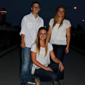 Meet your Posher, Macey